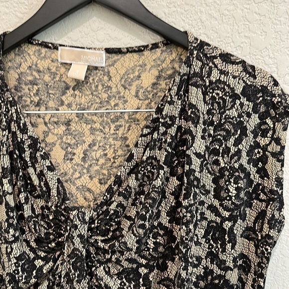 Michael Kors Black And Beige Floral Top In Size Small - Picture 3 of 10